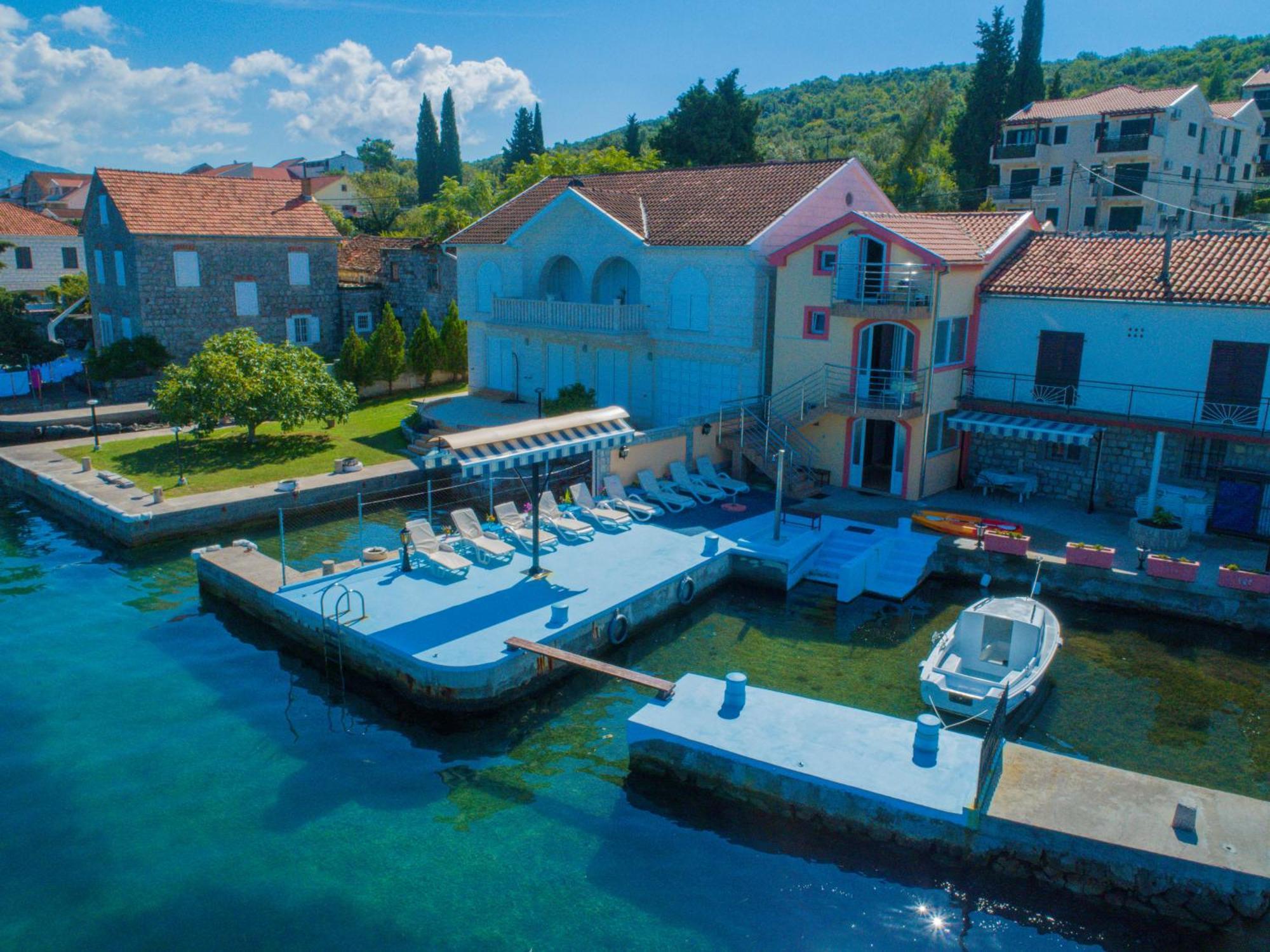 טיווט Porto Del Sole Apartments מראה חיצוני תמונה
