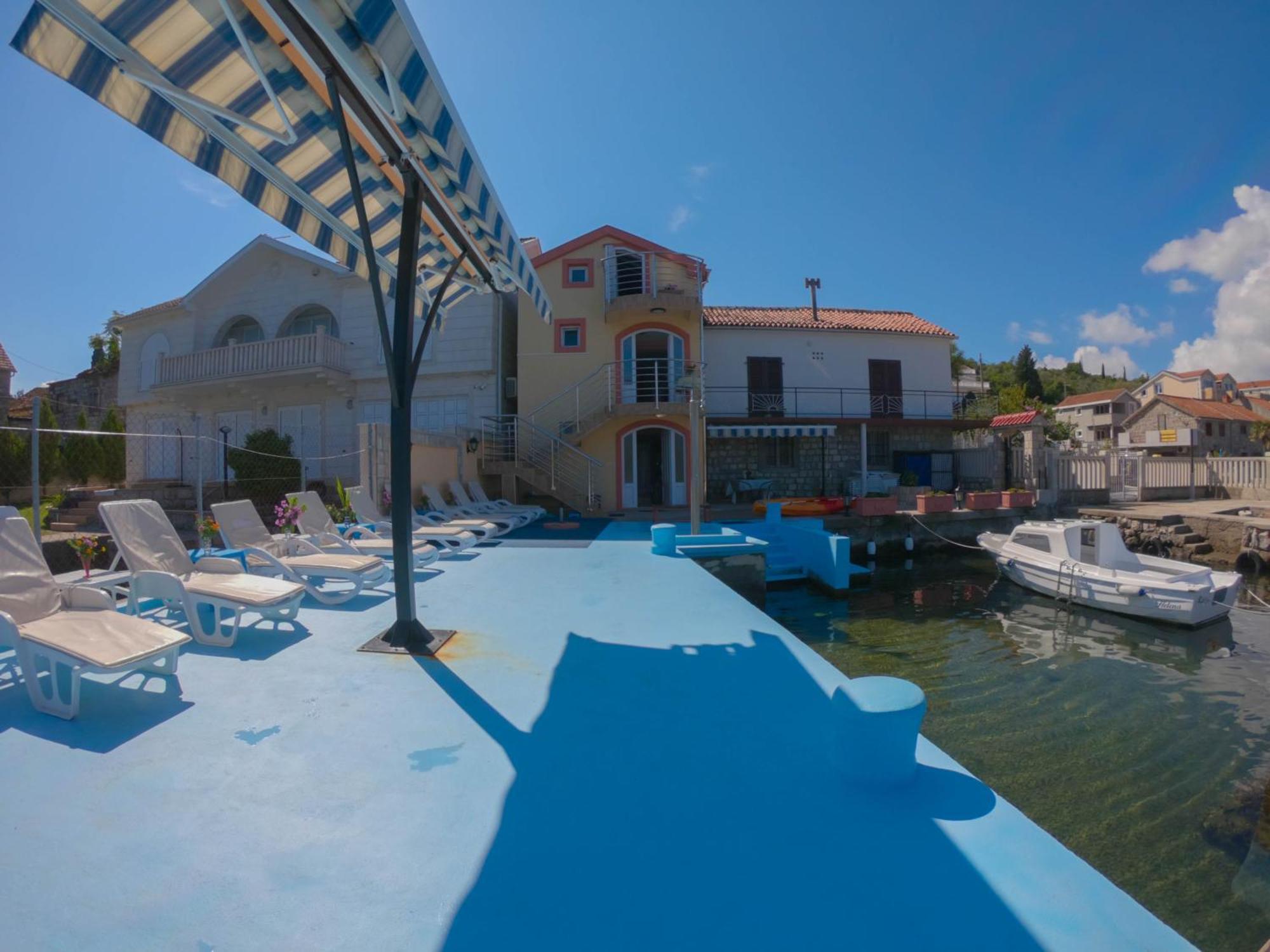 טיווט Porto Del Sole Apartments מראה חיצוני תמונה